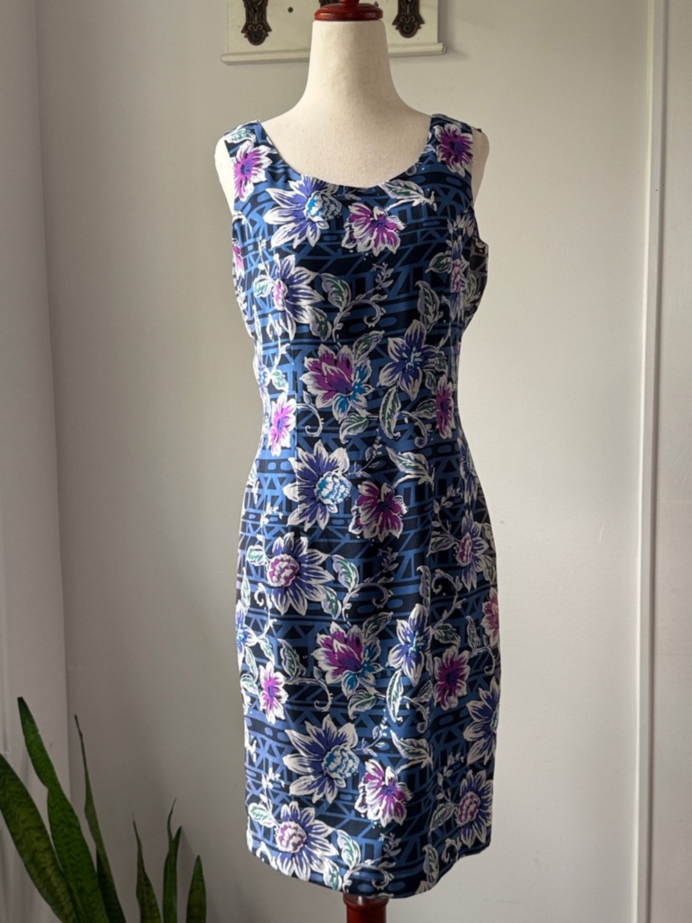 Spenser Jeremy Vintage Navy Floral Sleeveless Mini Silk Dress 4 Spring Feminine